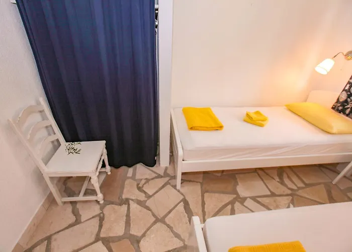 Erika * Rogoznica (Sibenik-Knin)