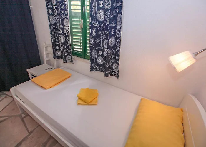 Erika * Rogoznica (Sibenik-Knin)